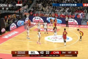 这球解气！😤2米26的张子宇篮下1v3半转身碾压打板！